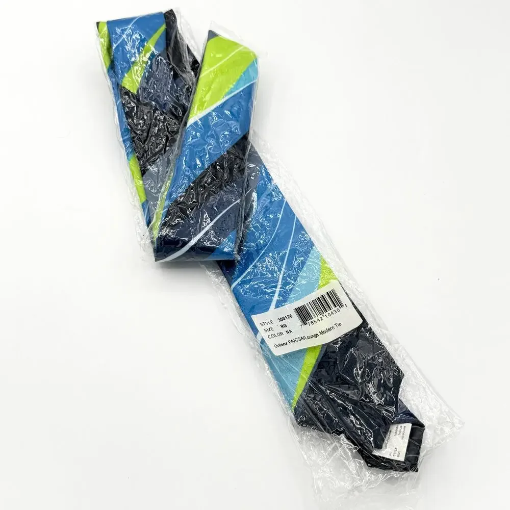 Lucy Yang this tie